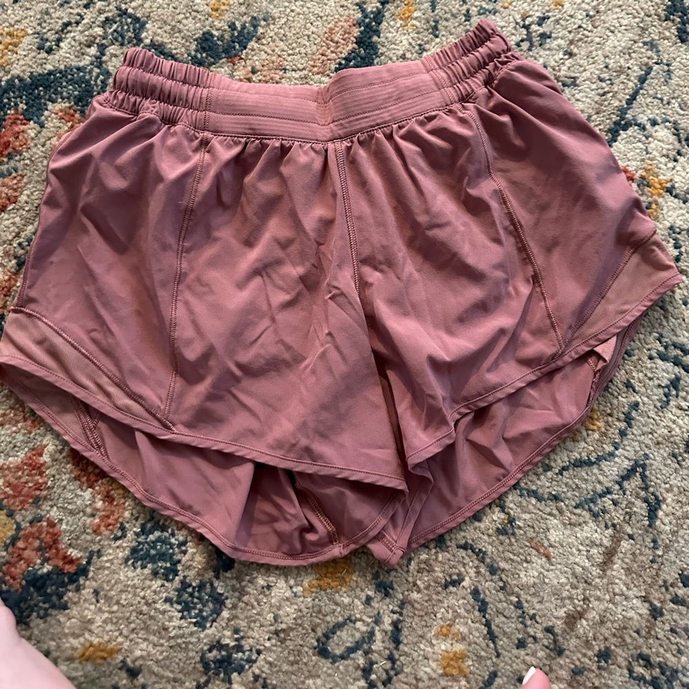 Lululemon Hotty Hot Low Rise Shorts